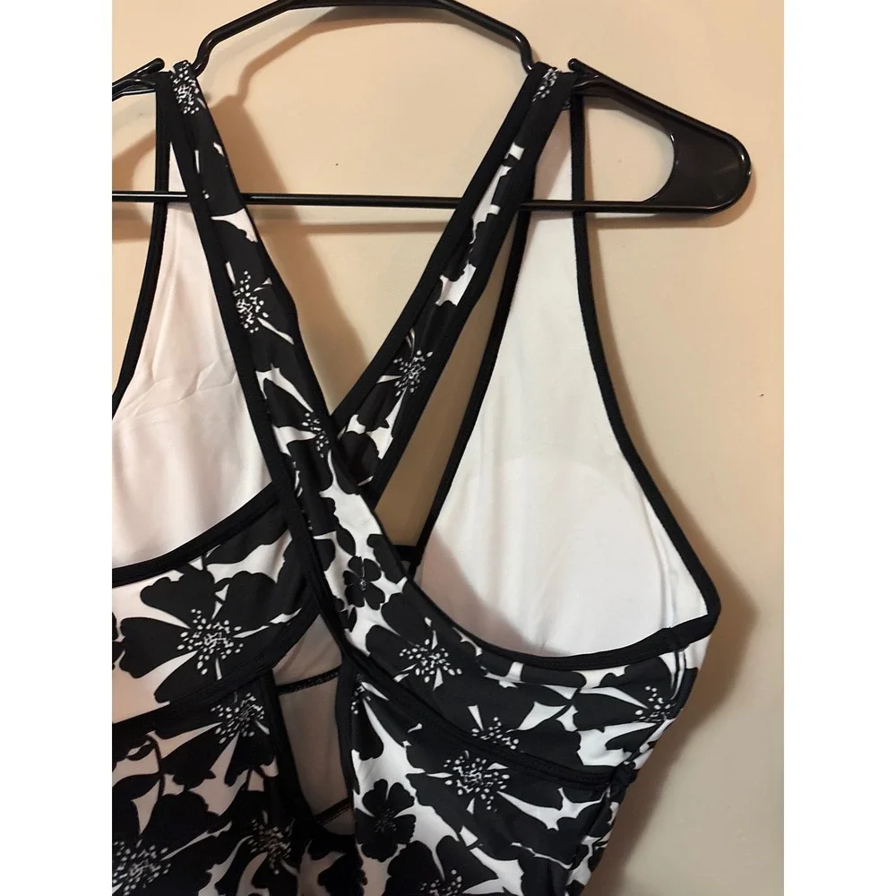Flatter Me Black White Floral One Piece Swimsuit Lace Up Plunge V Neck XL nwt‎